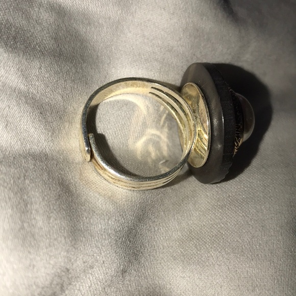 Pretty Button ring. Adjustable. - Picture 2 of 3